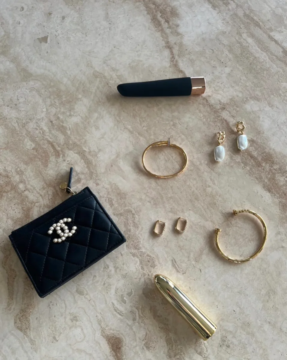 The Alaïa Gold-Plated Bracelet : Gold - Bild 6